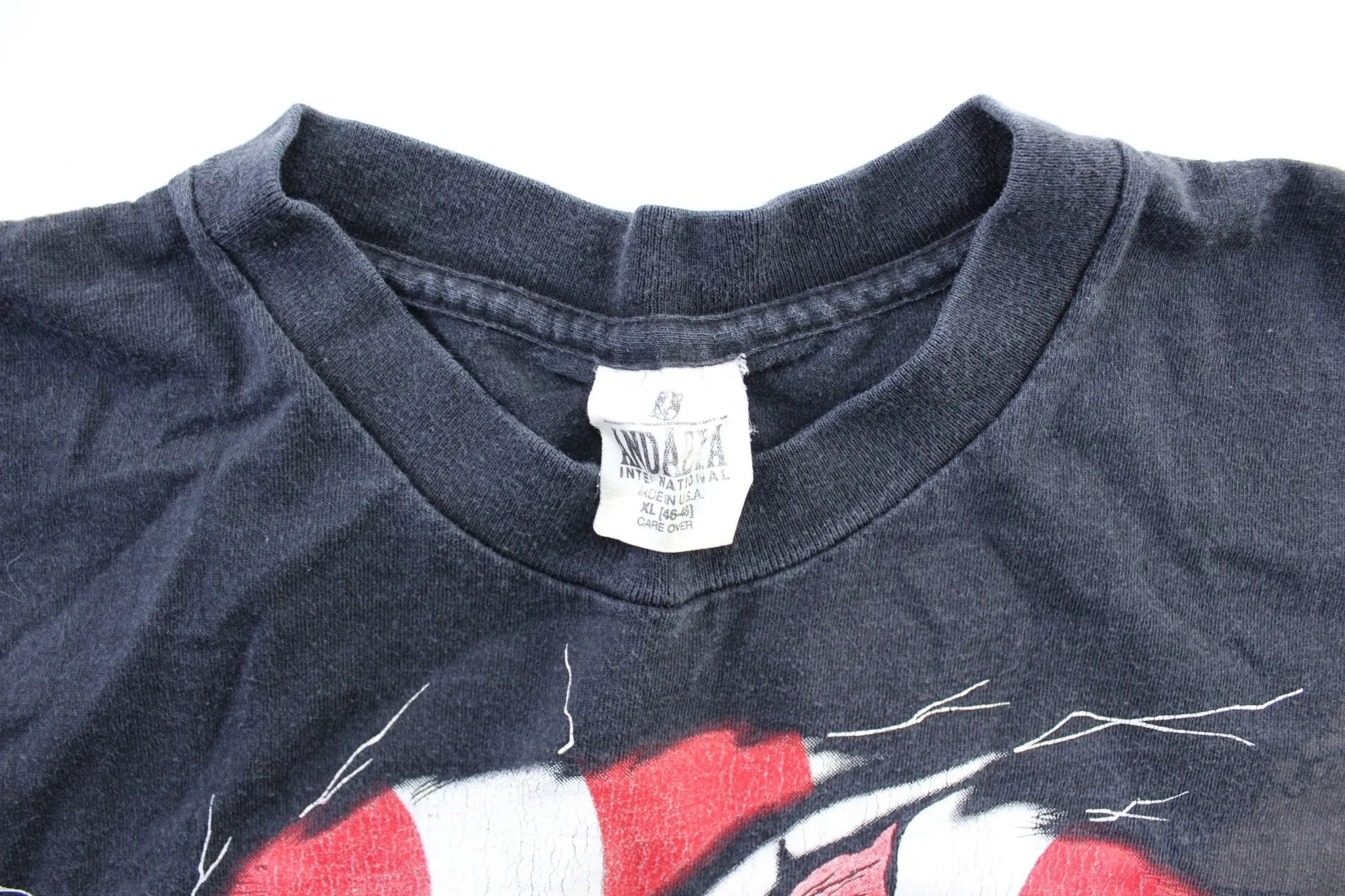 90's Alice in Wonderland Cheshire Cat Graphic T-Shirt